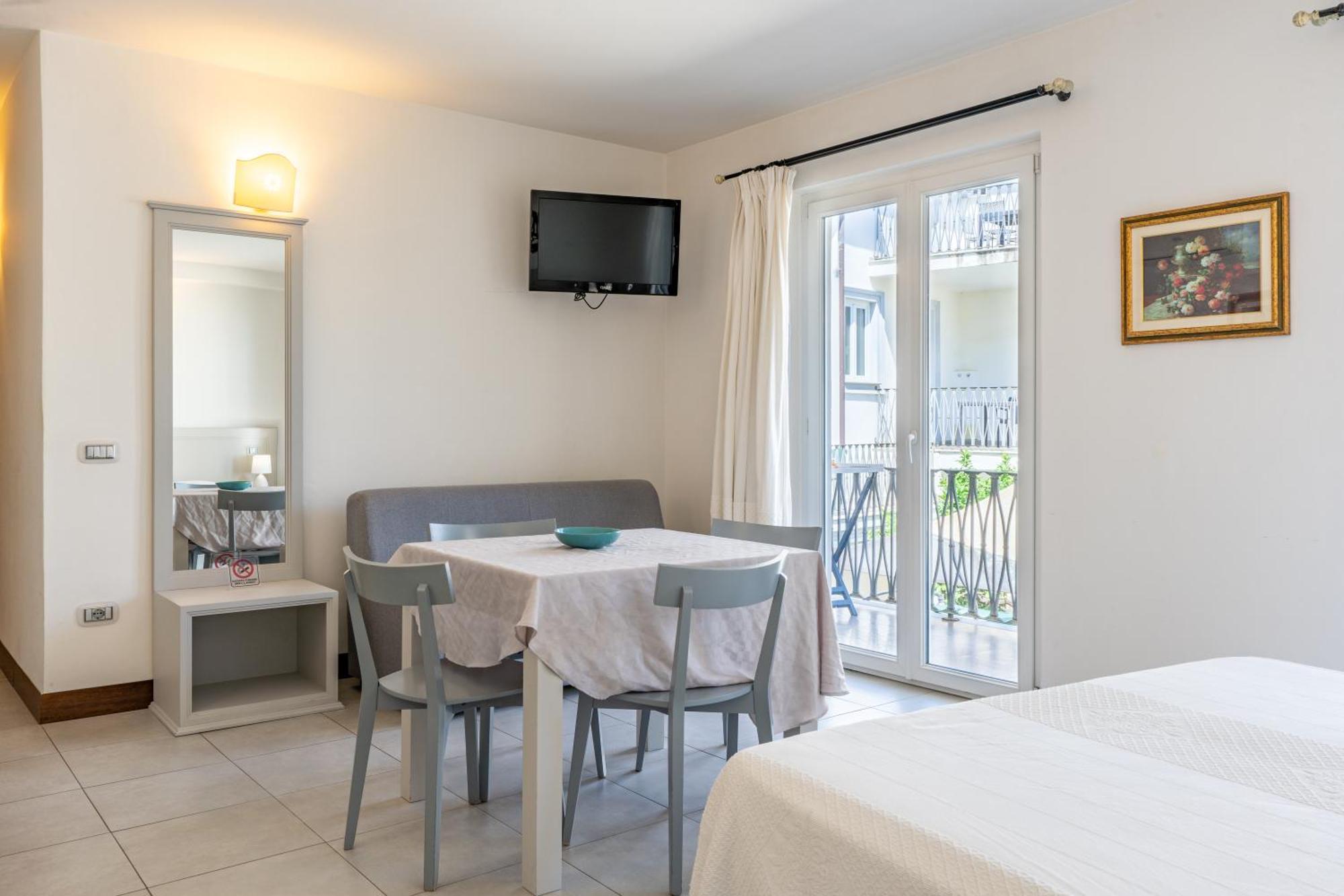 Albergo Residenziale La Corte Tortoli Bagian luar foto