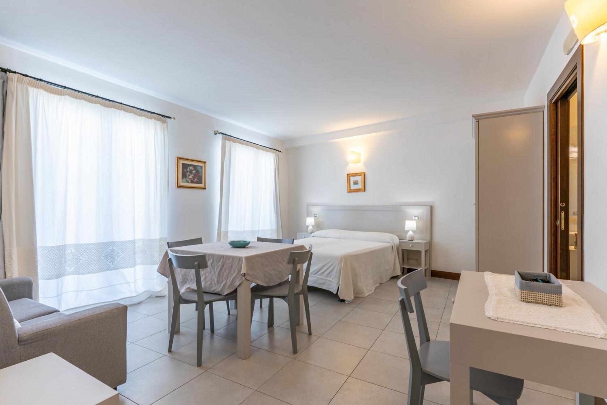 Albergo Residenziale La Corte Tortoli Bagian luar foto