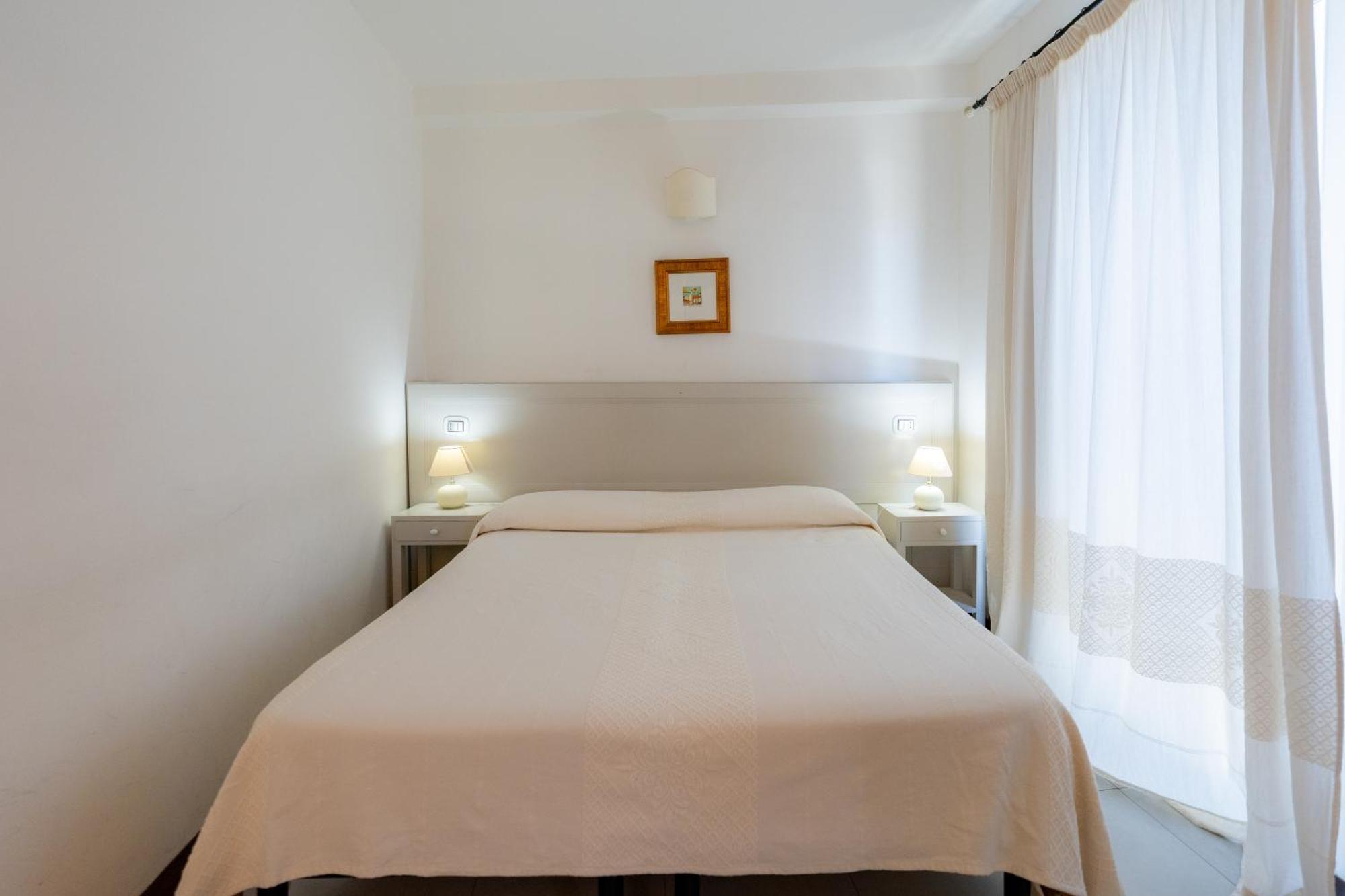 Albergo Residenziale La Corte Tortoli Bagian luar foto