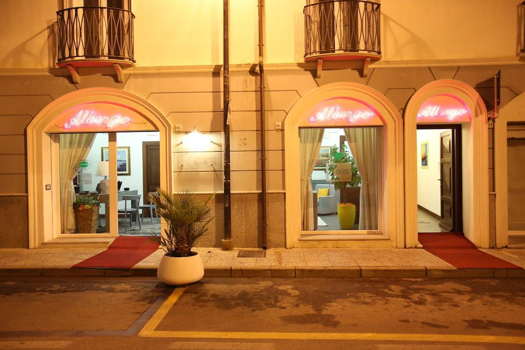 Albergo Residenziale La Corte Tortoli Bagian luar foto
