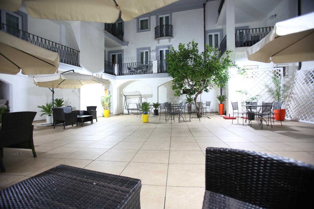 Albergo Residenziale La Corte Tortoli Bagian luar foto