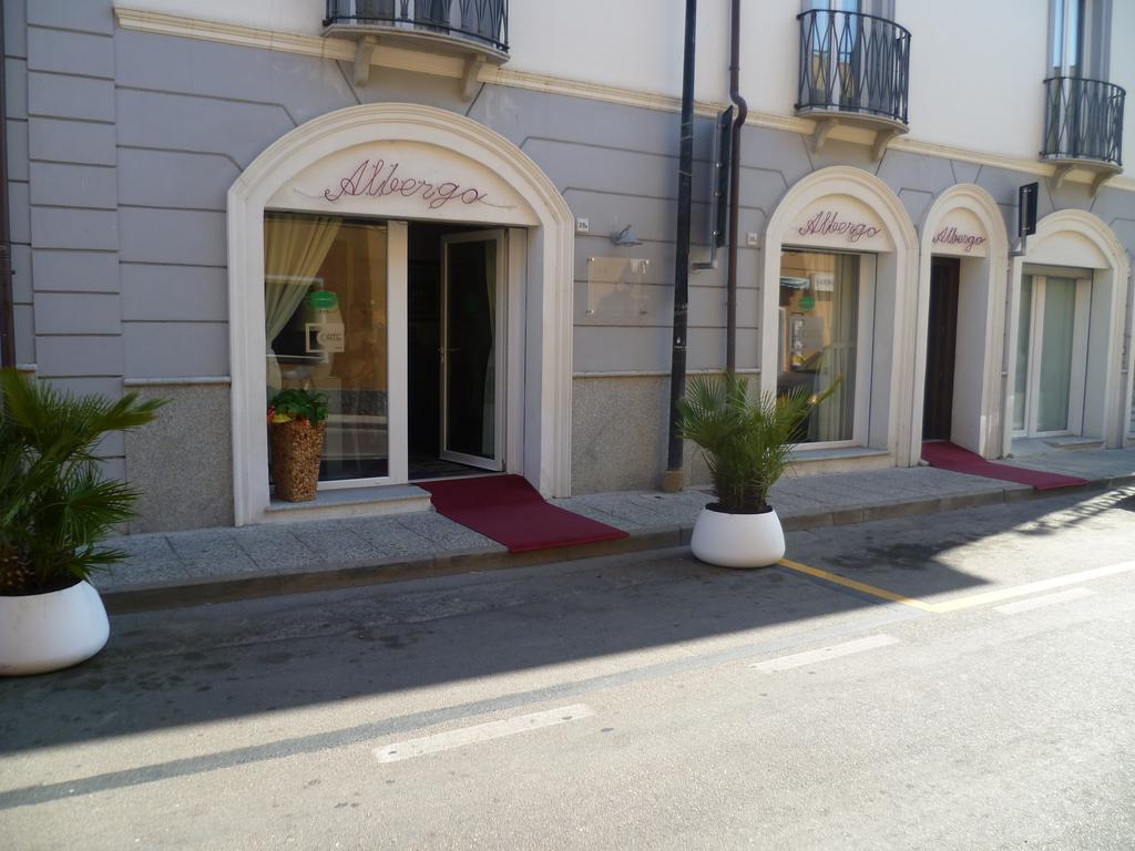 Albergo Residenziale La Corte Tortoli Bagian luar foto